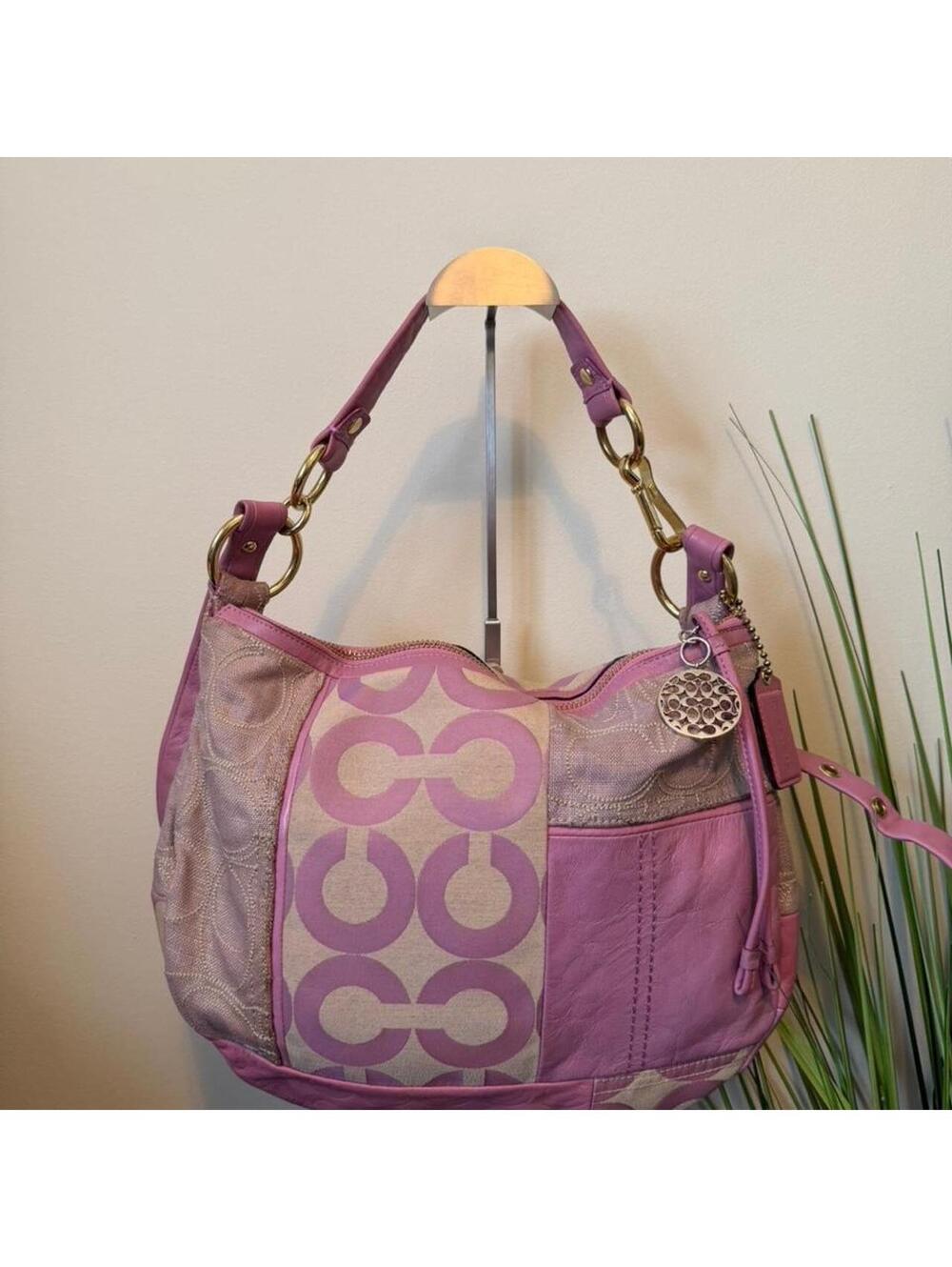 VINTAGE COACH Ali Patchwork Hobo Shoulder Bag 🎀☁️🍒